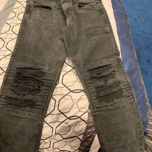 PacSun men’s 30x30 Ripped Skinny Jeans